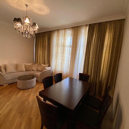 Cozy Old City Apartment Baku Exterior photo